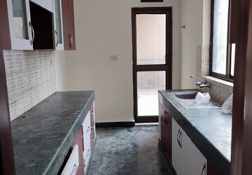 Kitchen in 3 BHK Apartment at Ardee City Palm Grove Heights, Sector 52 – for Rent