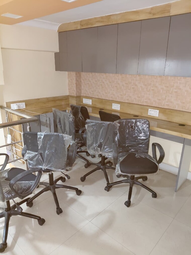 Team Area, bbd bagh Commercial Office Space 850 Sq.Ft. In Bbd Bagh Kolkata 9363840