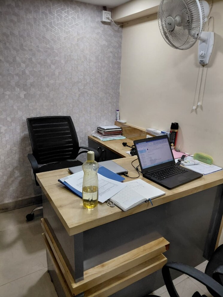 Team Area, bbd bagh Commercial Office Space 850 Sq.Ft. In Bbd Bagh Kolkata 9363840