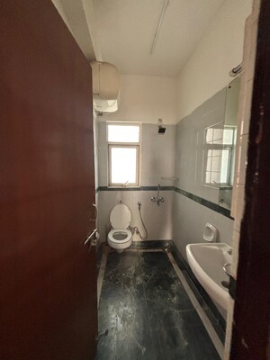 Kitchen in 2 BHK Apartment at DLF Regency Park I, Dlf Phase iv – for Rent