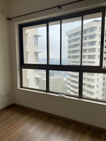 Room in 2 BHK Apartment at L&T Emerald Isle, Powai – for Sale