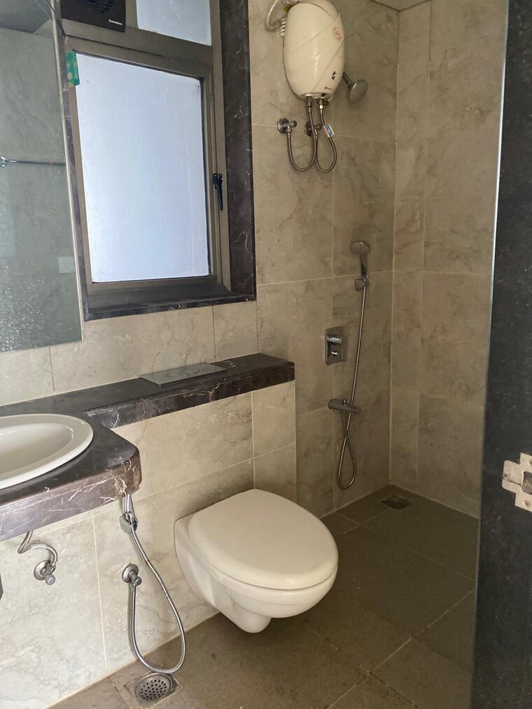 Bathroom, l-t-emerald-isle 2 Bedroom 651 Sq.Ft. Apartment In Powai Mumbai 9363865