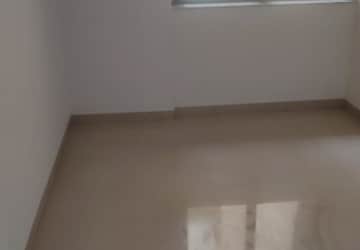 Room in 2 BHK Apartment at Lodha Aqua, Mira Road – for Rent