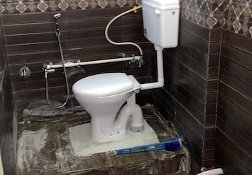 Team Area in 1 BHK Independent House at Thite Nagar – for Rent