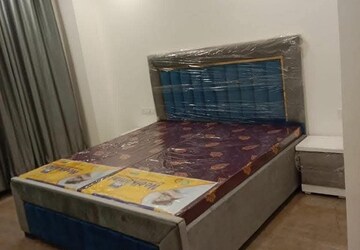 Bedroom in 3 BHK Builder Floor at Palam Vihar – for Rent