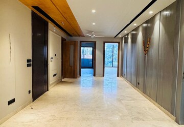 Room in 3 BHK Builder Floor at Palam Vihar – for Rent