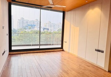 Room in 3 BHK Builder Floor at Palam Vihar – for Rent