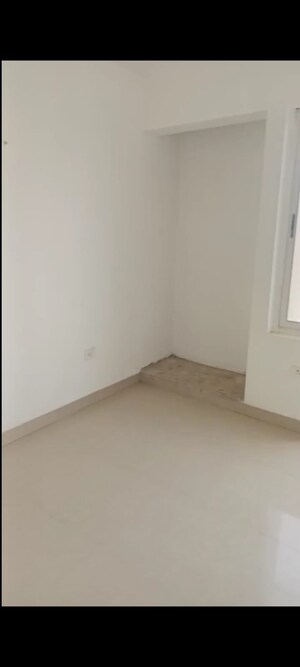 2 BHK Apartment For Rent in Sanchar Nest Palm Valley, Wave City