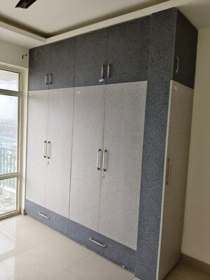 3 BHK Apartment For Rent in ERA Redwood Residency, Sector 78