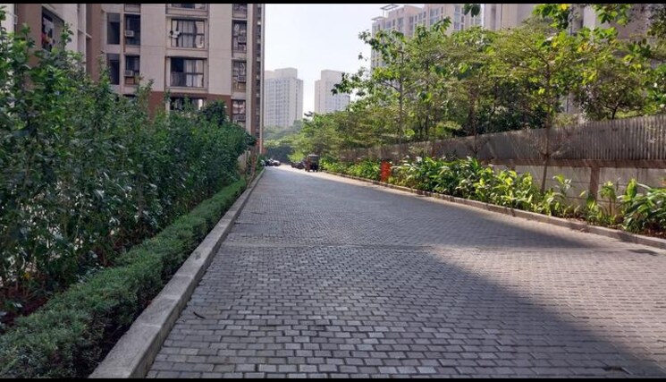 Swimming Pool, lodha-crown-quality-homes 2 Bedroom 497 Sq.Ft. Apartment In Majiwada Thane 9363935