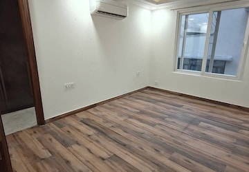 Room in 3.5 BHK Builder Floor at Palam Vihar – for Rent