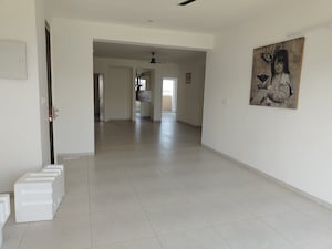 Room in 3 BHK Apartment at Sushma Valencia, International Airport Road – for Rent