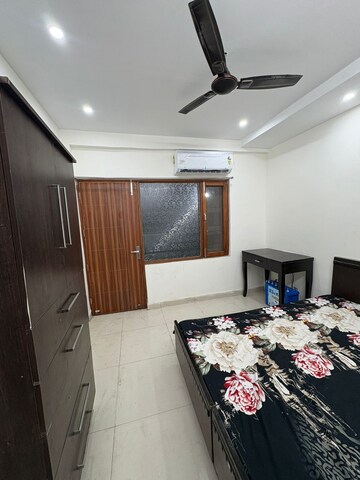 Bedroom in 3 BHK Apartment at VIP Ashiana Homes, Vip Road – for Rent