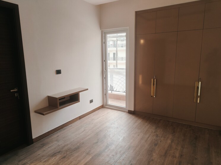 Room, chd-avenue-71 3 Bedroom 1620 Sq.Ft. Apartment In Sector 71 Gurgaon 9363966