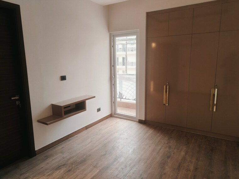 Room, chd-avenue-71 3 Bedroom 1620 Sq.Ft. Apartment In Sector 71 Gurgaon 9363966