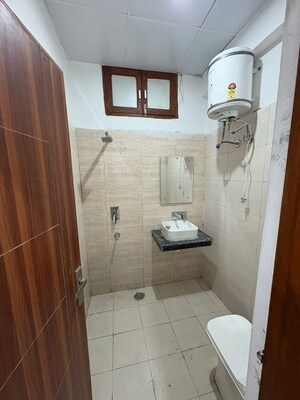 Bathroom in 3 BHK Apartment at VIP Ashiana Homes, Vip Road – for Rent