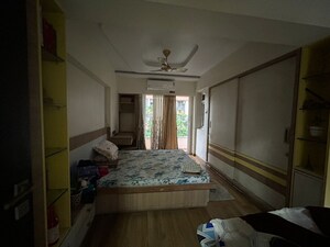 Bedroom in 1 BHK Apartment at Ghodbunder Road – for Sale
