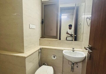 Master Bedroom in 3.5 BHK Apartment at Sheth Auris Serenity Tower 2, Malad West – for Rent