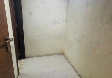 Bathroom in 3.5 BHK Apartment at Sheth Auris Serenity Tower 2, Malad West – for Rent