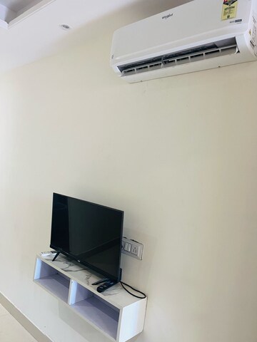 Furnished Amenities in 3 BHK Apartment at High Ground – for Rent