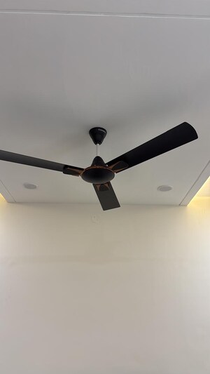 Furnished Amenities in 4 BHK Builder Floor at Omaxe Silver Birch, North Mullanpur – for Rent