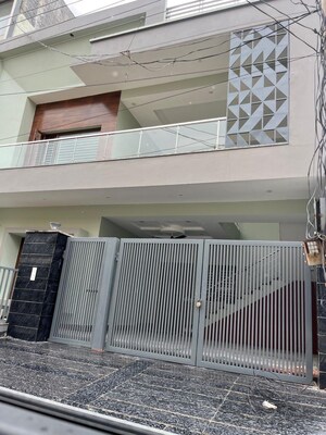 4 BHK Builder Floor – Exterior View View at Omaxe Silver Birch, North Mullanpur - for Rent