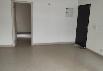 Room in 3 BHK Apartment at Eldeco Mystic Greens, Omicron I Greater Noida – for Sale