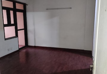 Room in 3 BHK Apartment at Eldeco Mystic Greens, Omicron I Greater Noida – for Sale