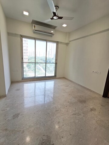2 BHK Apartment For Rent in Ekta Tripolis, Goregaon West