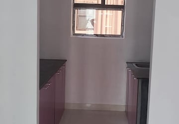 Room in 3 BHK Apartment at DTC Southern Heights, Joka – for Rent