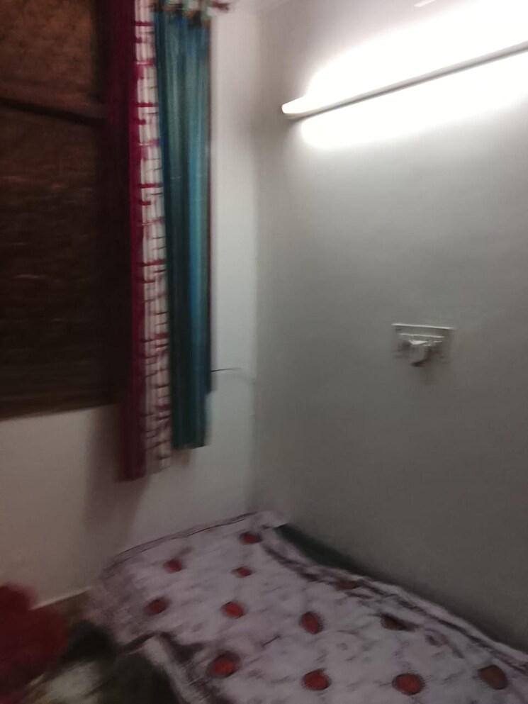 Room, malviya nagar 3 Bedroom 125 Sq.Yd. Builder Floor In Malviya Nagar Delhi 9364122