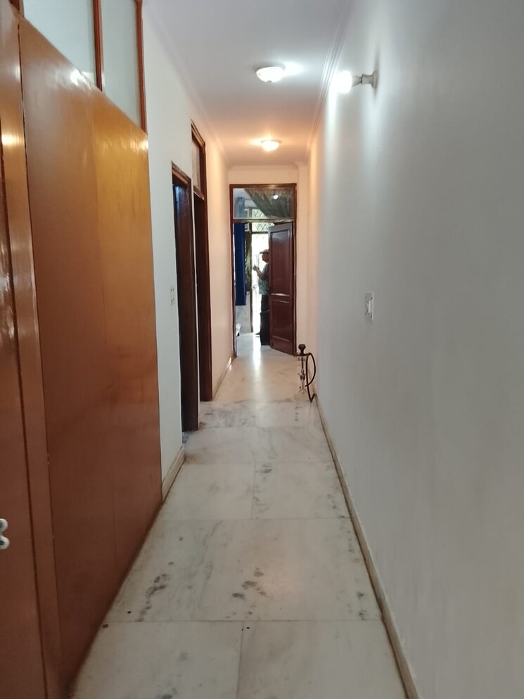 undefined, malviya nagar 3 Bedroom 125 Sq.Yd. Builder Floor In Malviya Nagar Delhi 9364122