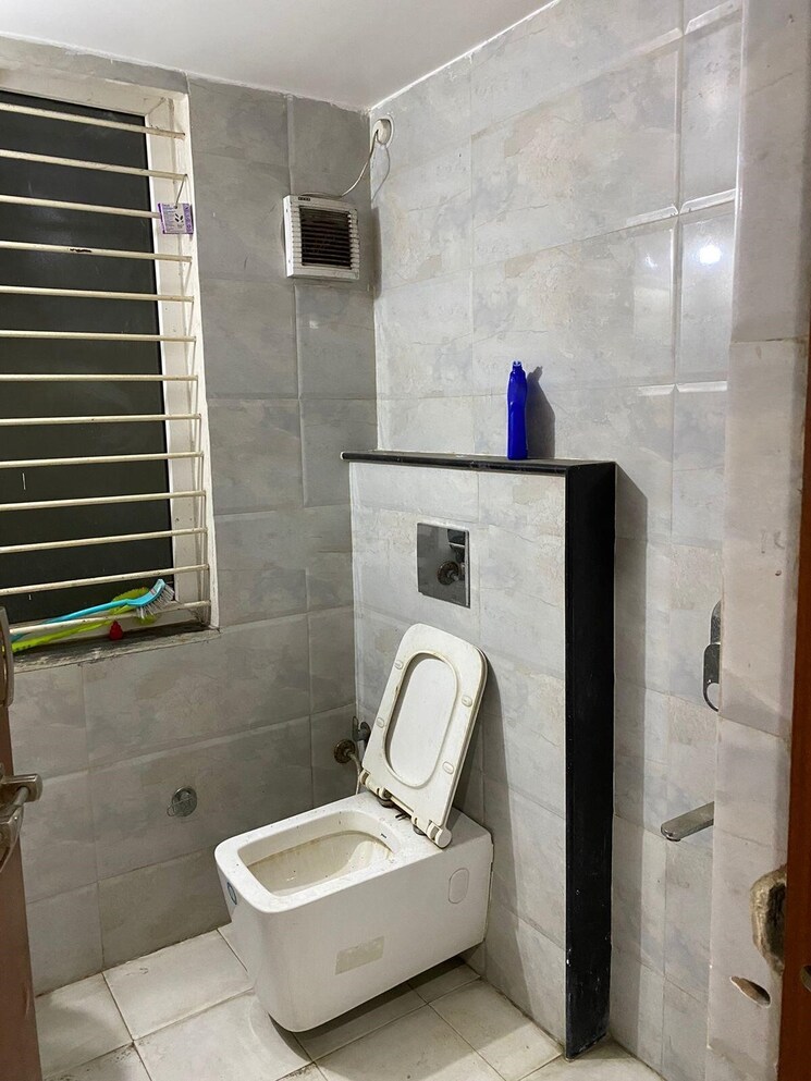 Bathroom, viman nagar Commercial Office Space 2300 Sq.Ft. In Viman Nagar Pune 9364133