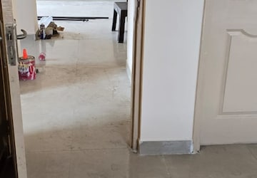 Balcony in 3 BHK Apartment at VVIP Addresses, Raj Nagar Extension – for Rent