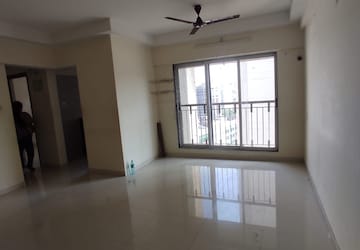Room in 2 BHK Apartment at Vihang Valley Phase 3, Kasarvadavali – for Rent