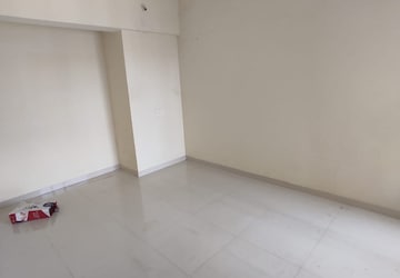 Room in 2 BHK Apartment at Vihang Valley Phase 3, Kasarvadavali – for Rent