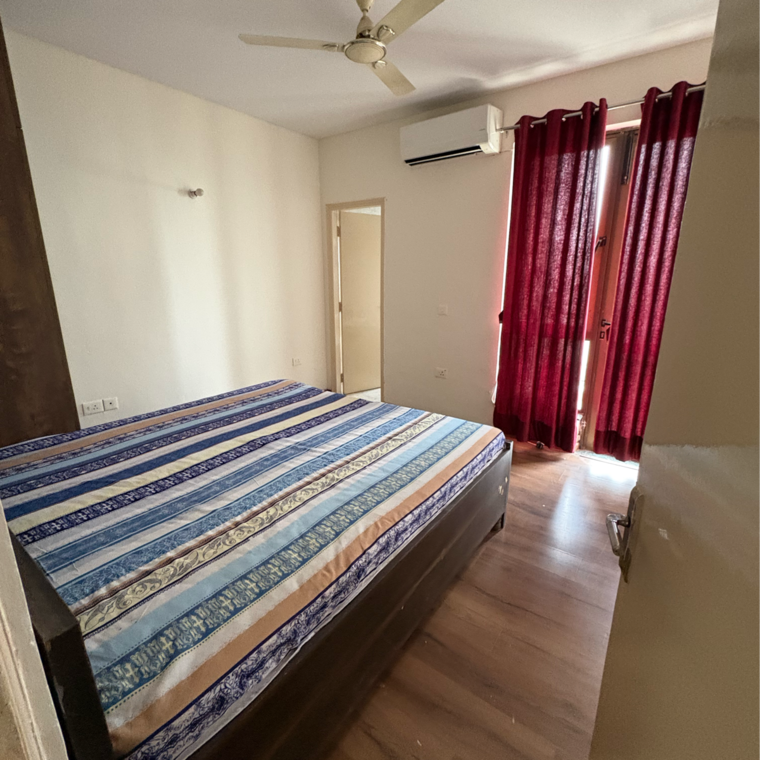 Bedroom, imperia-esfera 3 Bedroom 1760 Sq.Ft. Apartment In Garoli Kalan Gurgaon 9364173