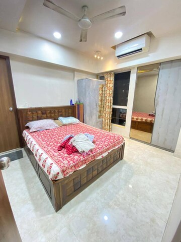 2 BHK Apartment For Rent in Lodha Amara, Kolshet Road