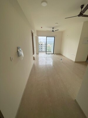 Room in 2 BHK Apartment at Lodha Woods, Kandivali East – for Rent