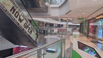  Shop – Exterior View View at Unitech Gardens Galleria, Sector 38a - for Rent