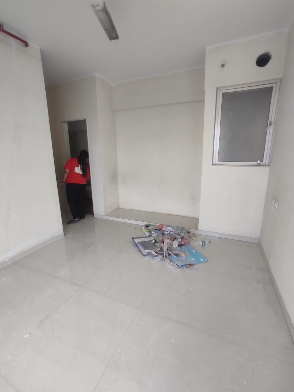 2 BHK + Extra Room Apartment For Rent in Vijay Orovia