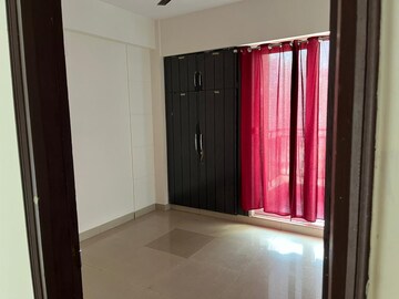 Room in 2 BHK Apartment at Gaur City 2 - 14th Avenue, Sector 16c Greater Noida – for Rent