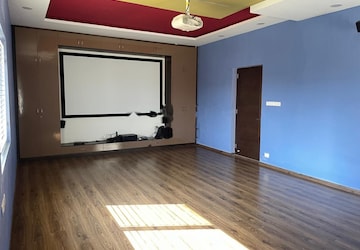 Room in 3 BHK Apartment at Rajapushpa Green Dale, Tellapur – for Rent