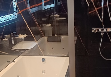 4 BHK Apartment at Tulip Crimson, Sector 70 – for Sale