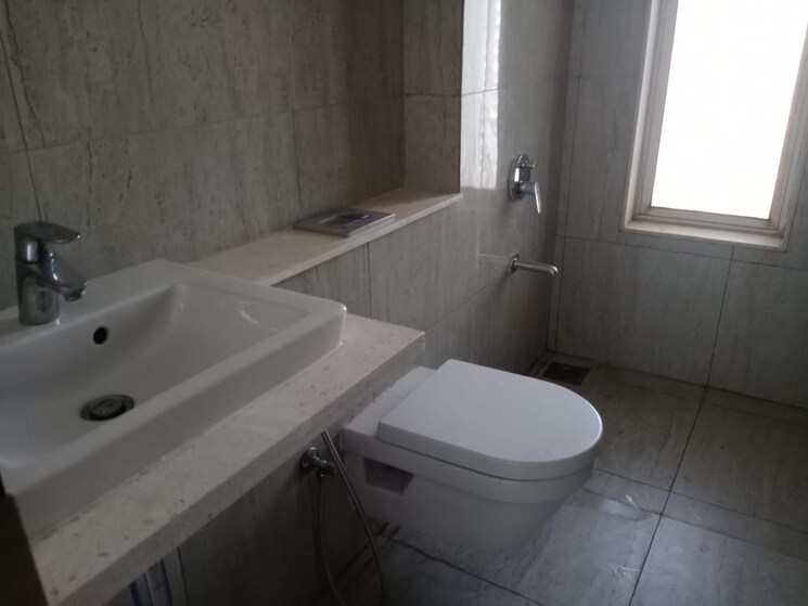 Bathroom, runwal-elegante 2.5 Bedroom 1180 Sq.Ft. Apartment In Andheri West Mumbai 9364244