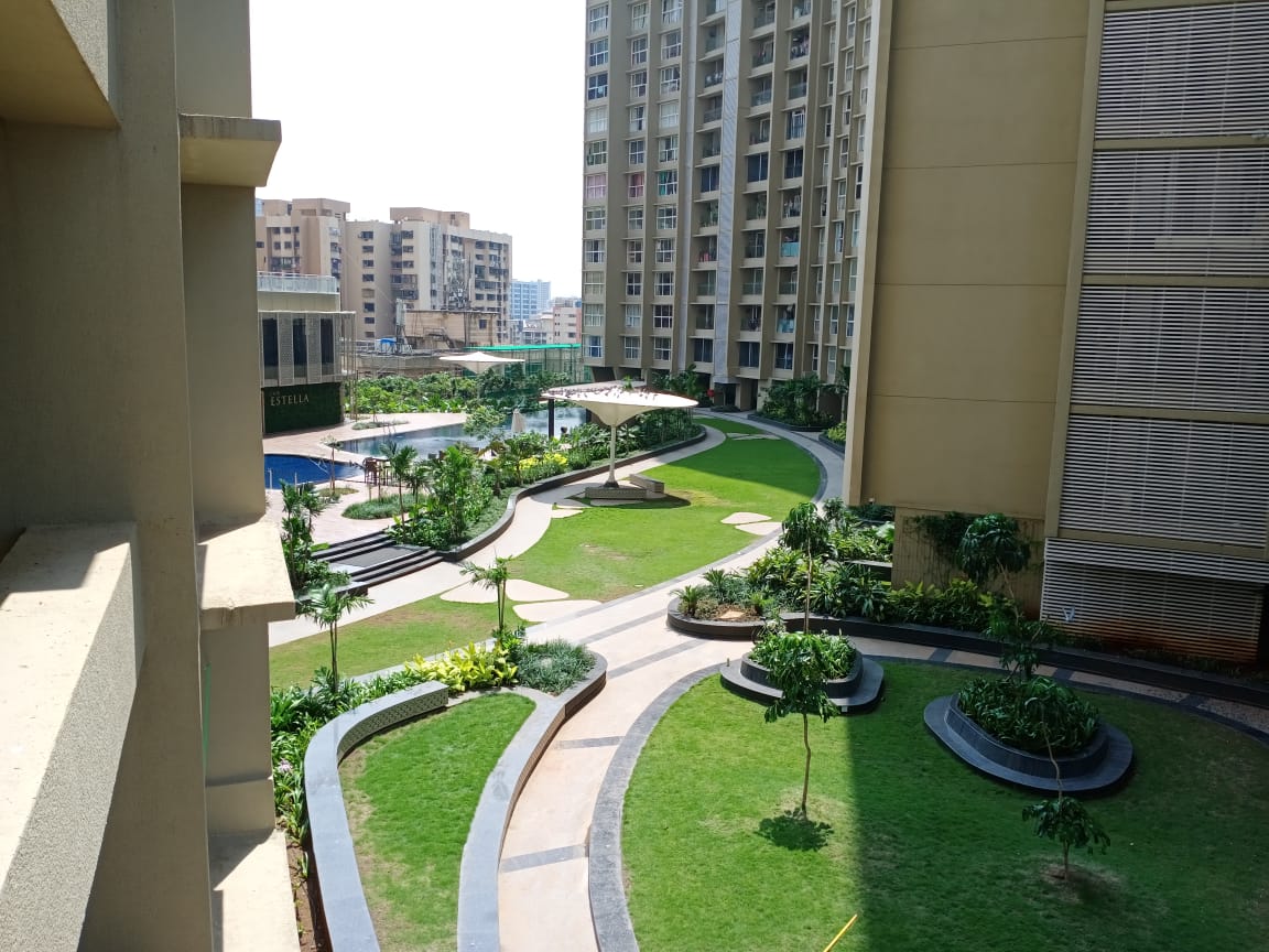 2.5 BHK + Extra Room Apartment For Rent in Runwal Elegante