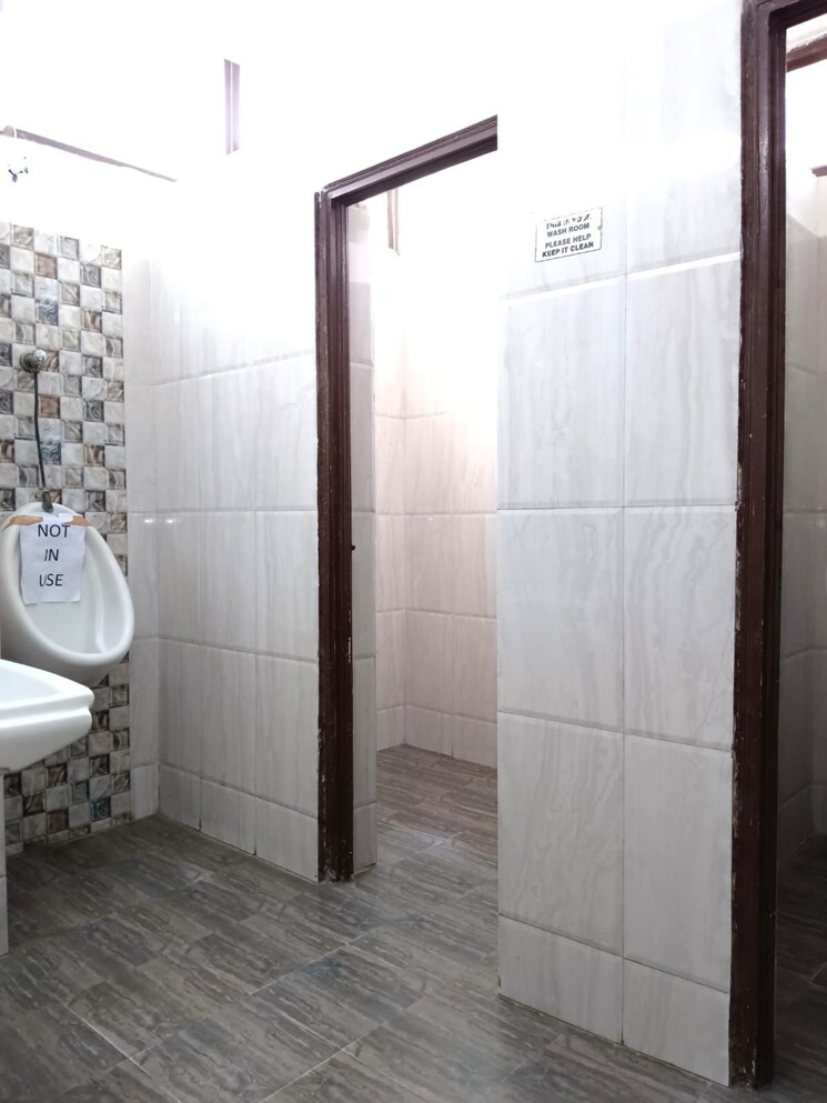 Bathroom, vasant kunj Commercial Office Space in IT/SEZ 4200 Sq.Ft. In Vasant Kunj Delhi 9364366