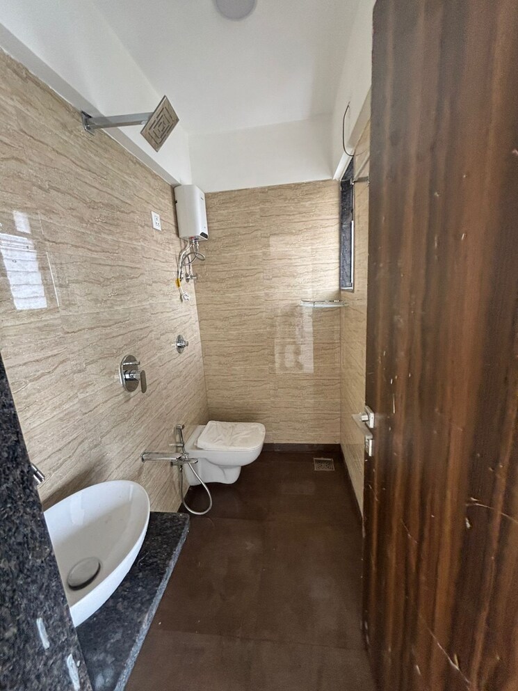 Bathroom, puraniks-tokyo-bay 1 Bedroom 408 Sq.Ft. Apartment In Kasarvadavali Thane 9364296