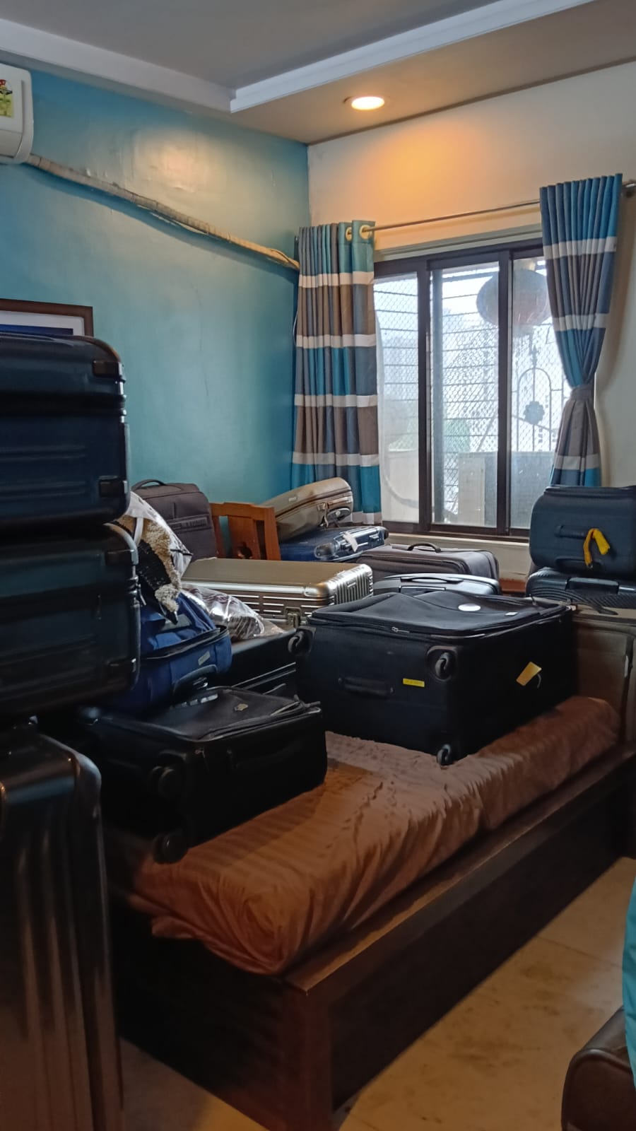 3 BHK + Pooja Room Apartment For Sale in Tarangan Towers