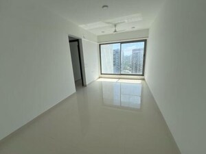 Room in 3 BHK Apartment at Jiten Apartment, Andheri West – for Rent
